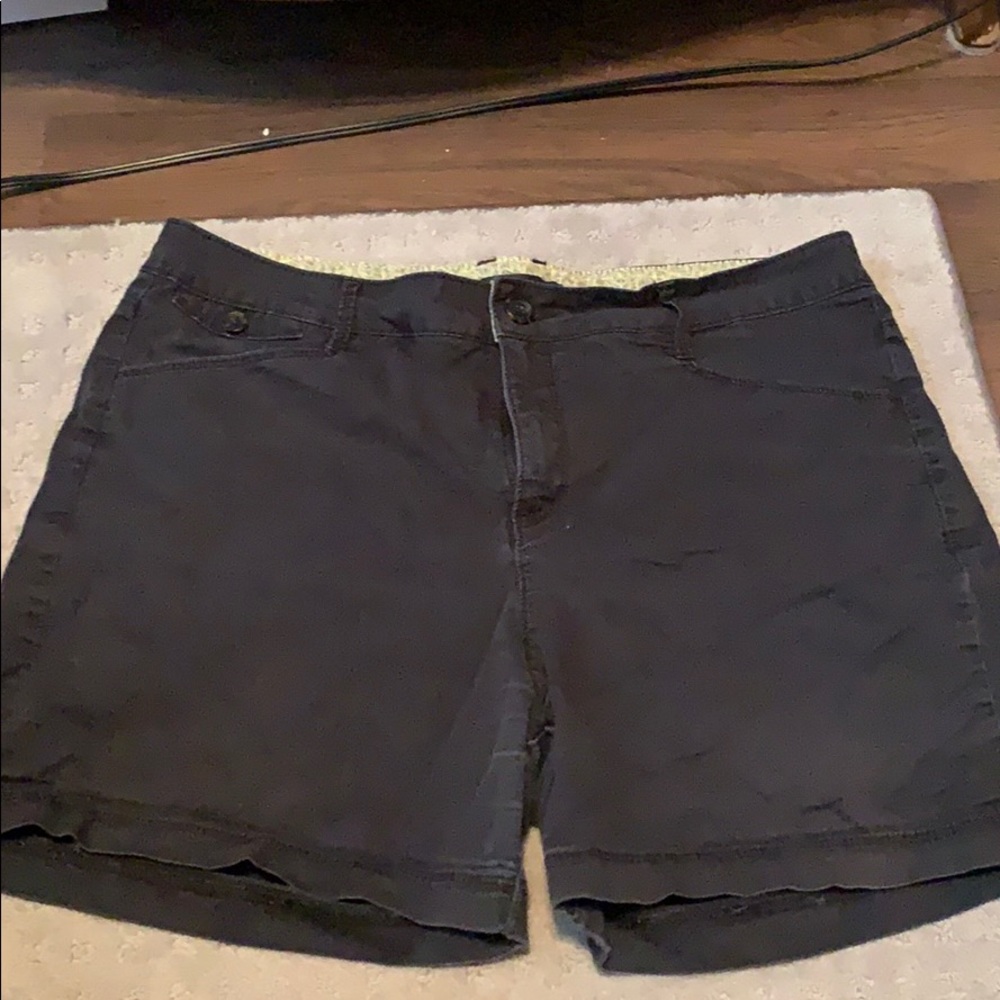 Cute Lee shorts!